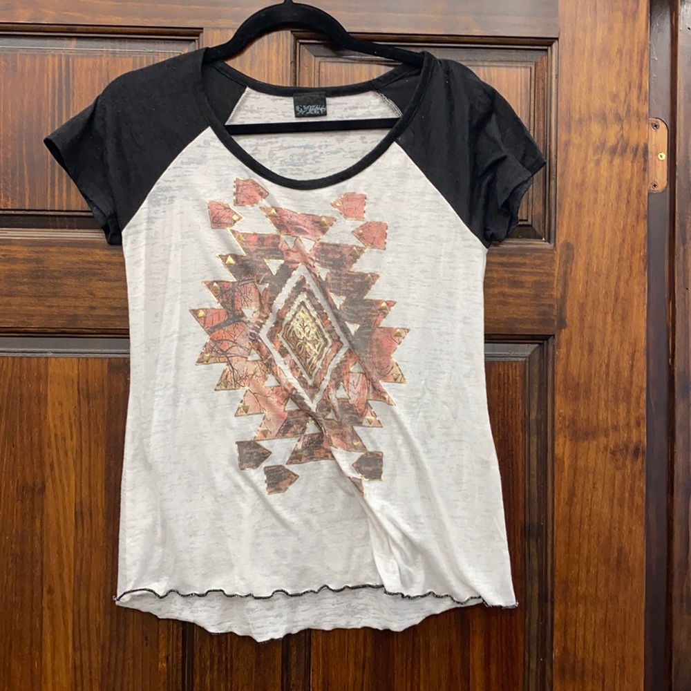 Graphic t-shirt